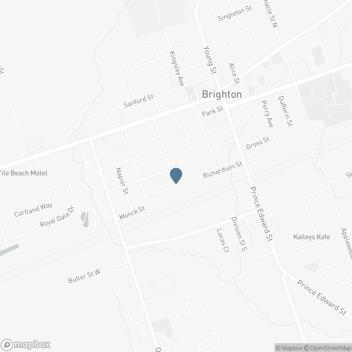 39 CENTRE STREET, Brighton, Ontario K0K 1H0